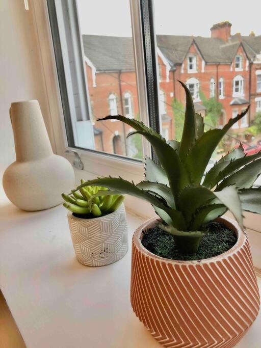 Appartement A Perfectly Located Bright, Modern ,Victorian Flat à Tunbridge Wells Extérieur photo