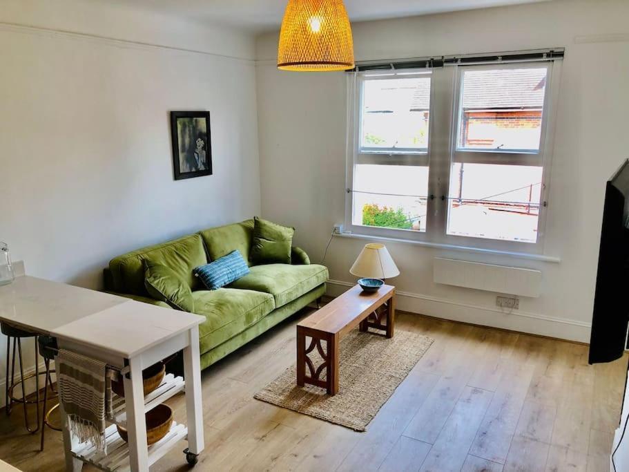 Appartement A Perfectly Located Bright, Modern ,Victorian Flat à Tunbridge Wells Extérieur photo